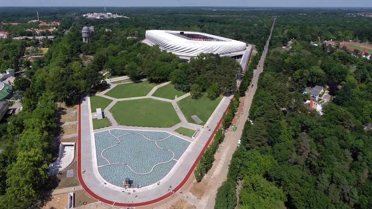 Debrecen, Nagyerdei Stadion és a futópálya