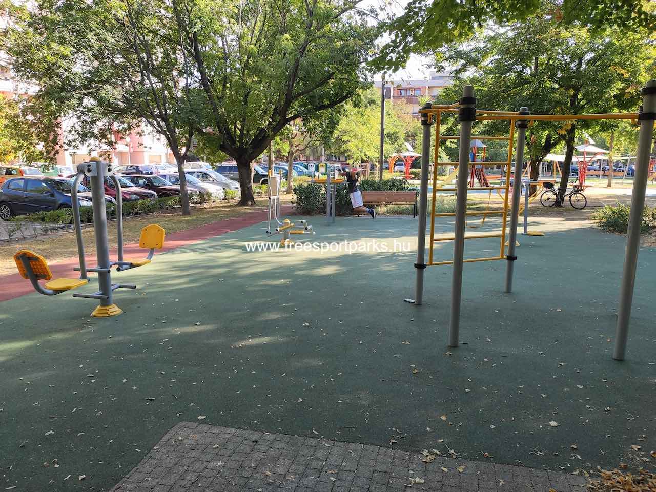 fitneszpark másik oldala - Say Ferenc utcai játszótér, Siófok - Free Sport Parks blog