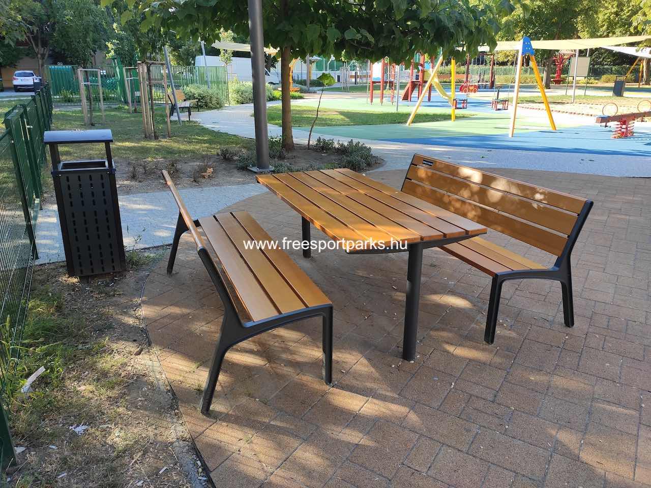 sakk asztal - Say Ferenc utcai park, Siófok - Free Sport Parks térkép