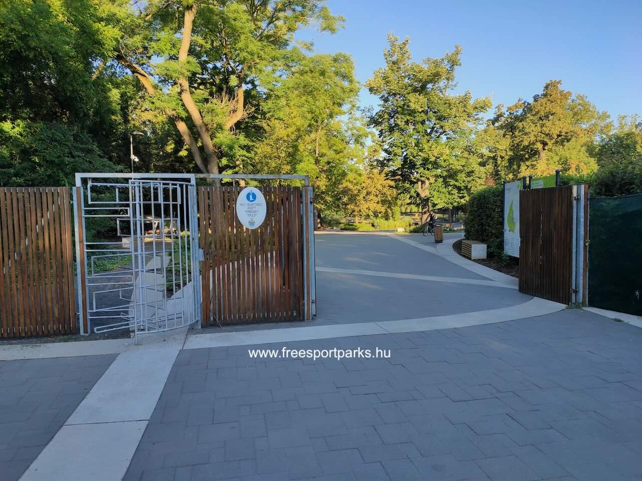 Nagyerdei park főbejárata 0-24 nyitva, Békás-tó, Debrecen - Free Sport Parks Térkép