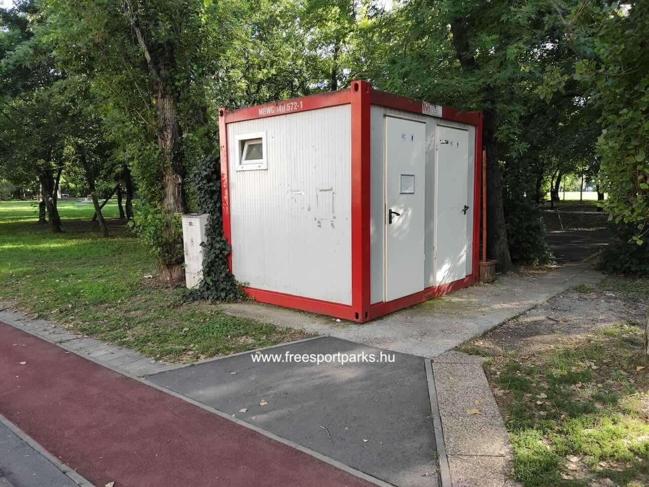 toalett a Dér utca felöli oldalon, Óhegy Park, Kőbánya - Free Sport Parks blog