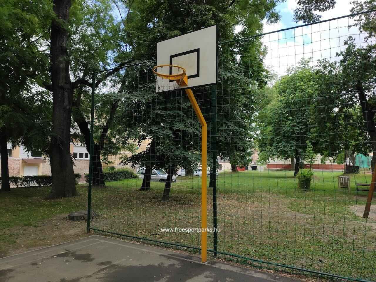 kosárlabda palánk labdafogó sporthálóval, Dombóvár Szigeterdő - Free Sport Parks Térkép