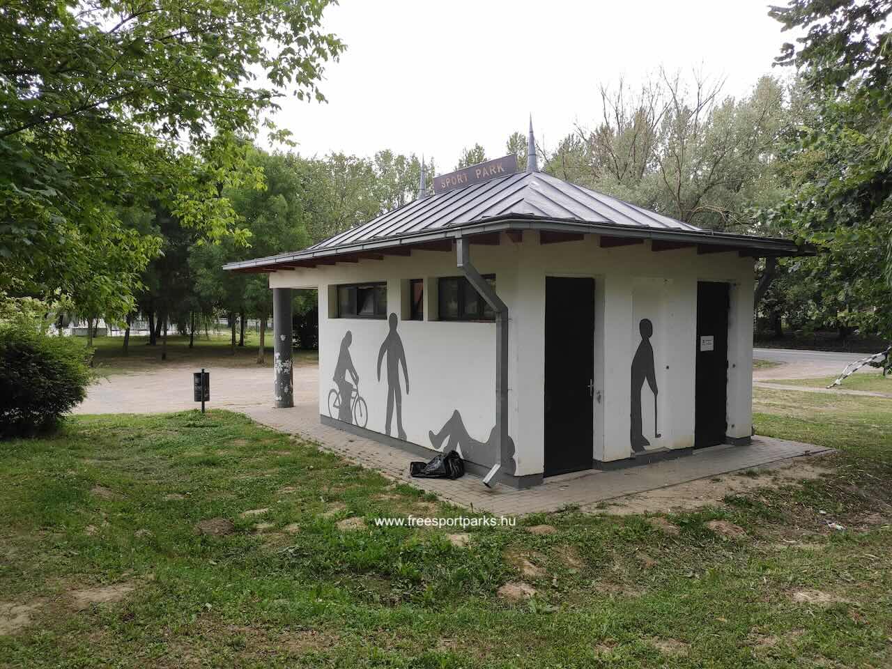nyilvános toalett, Kaposvár Városliget - Free Sport Parks Blog