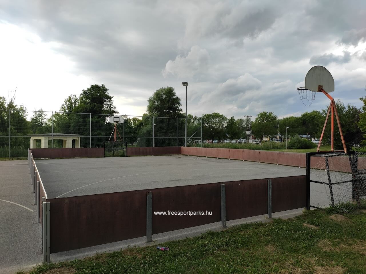 palánkos multisport labdapálya a Kaposvári Városligetben - Free Sport Parks Blog